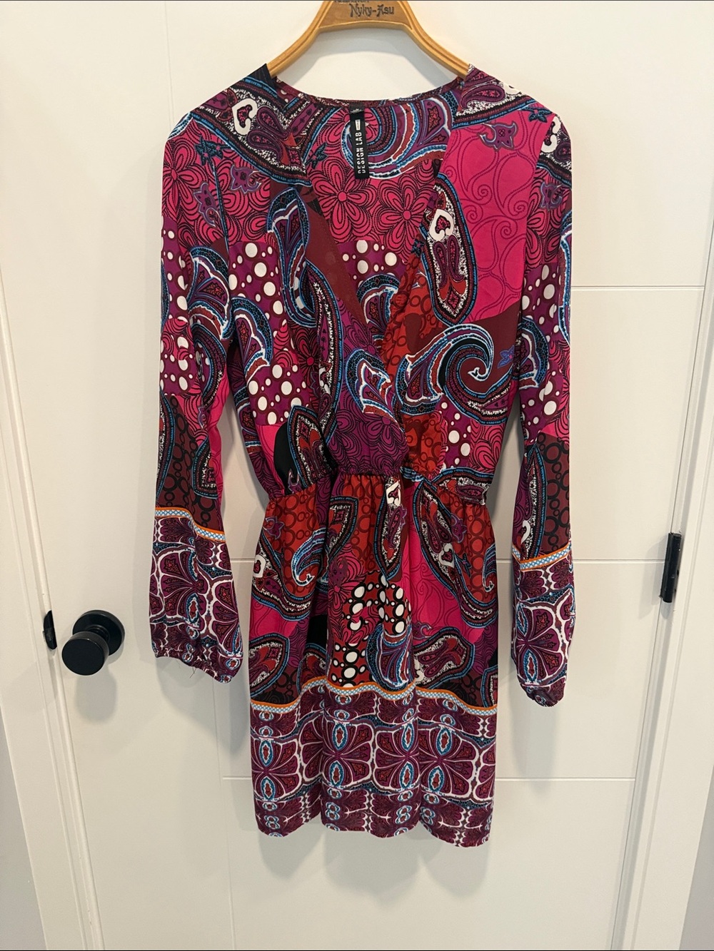 Design Lab Long Sleeve Waist-Tie Dress in Magenta size medium